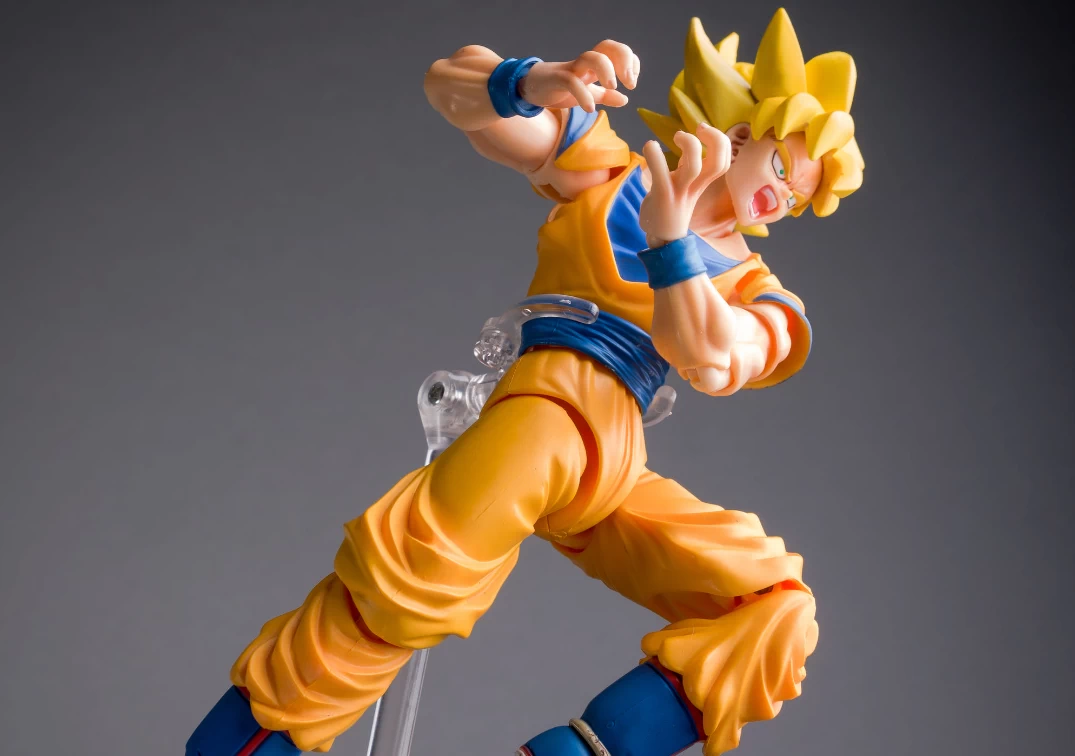 Super Saiyan Son Goku - S.H. Figuarts - 2010 - 05