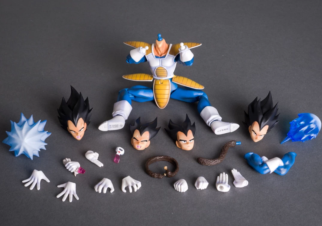 Vegeta - S.H. Figuarts - 2013 - 01