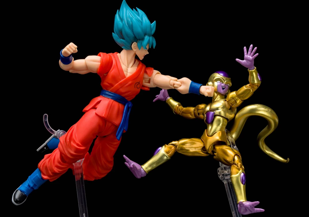 Super Saiyan God Super Saiyan Son Goku - S.H. Figuarts - 2015 - 05