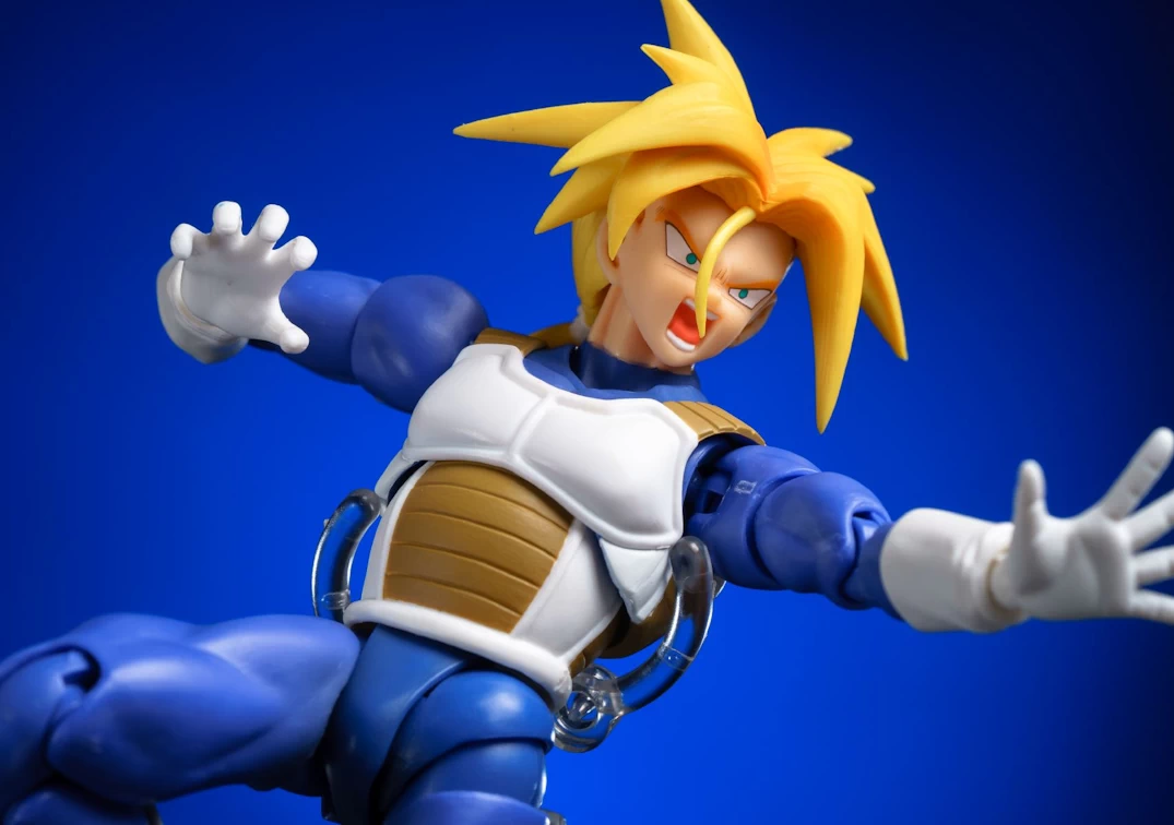 Super Saiyan Trunks - S.H. Figuarts - 2016 - 04