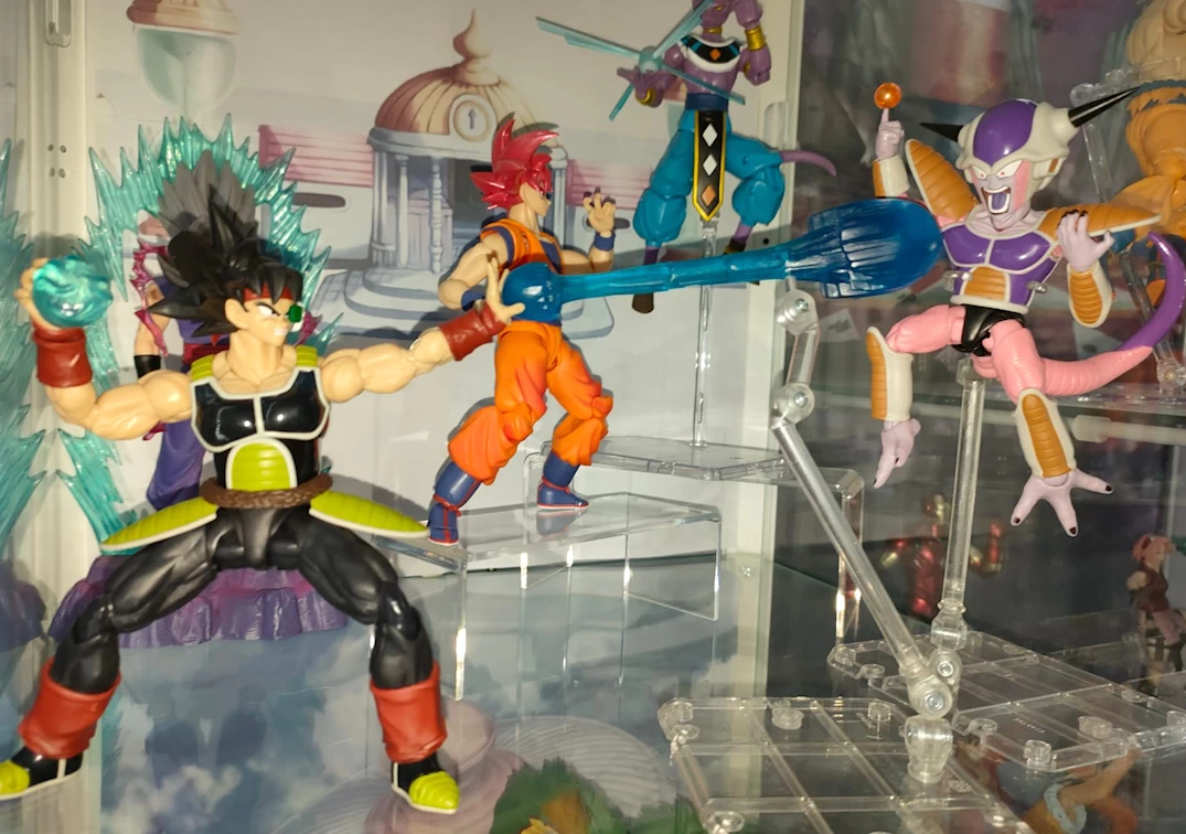 SHF de Bardock VS el SHF de Frieza First Form