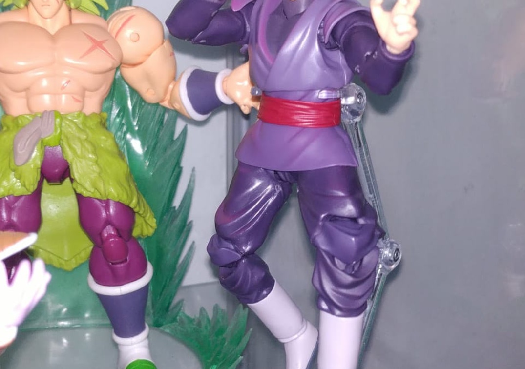 SHF de Goku Black SSJ Rosé Con otras figuras de villanos
