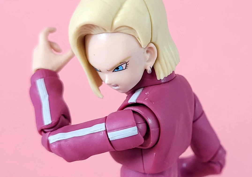 SHF de Android 18 'Universe Survival Saga' En pose de batalla