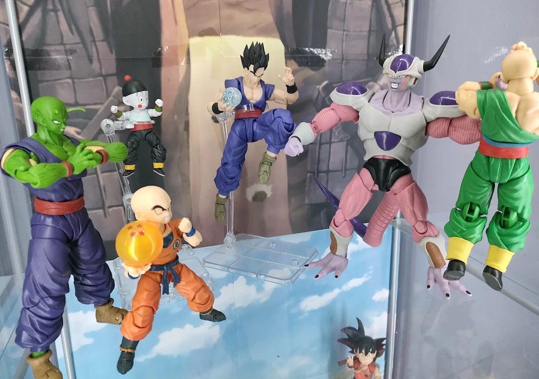 SHF de Krillin 'Earth's Strongest Man' y los Warriors Z Vs Frieza Second Form
