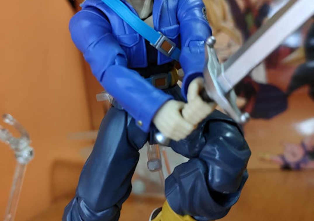 Foto posando del SHF de SSJ Trunks ‘Boy from the Future’ 2023