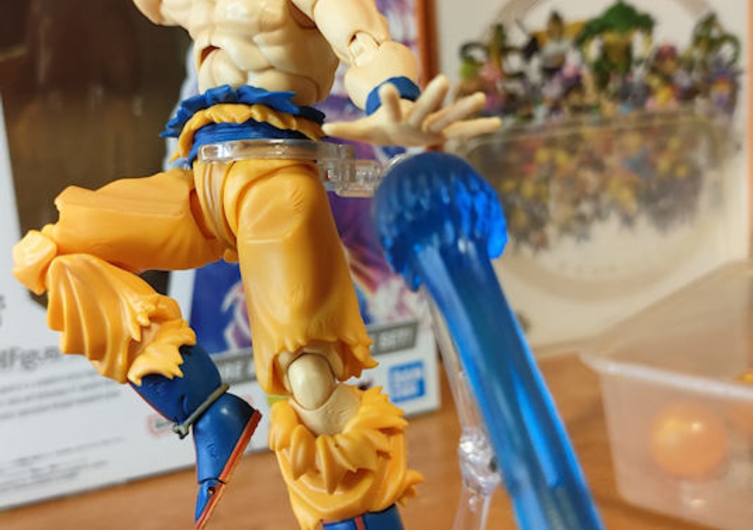 Foto posando del SHF de Goku Ultra Instinct 'Toyotaro Edition' 2024