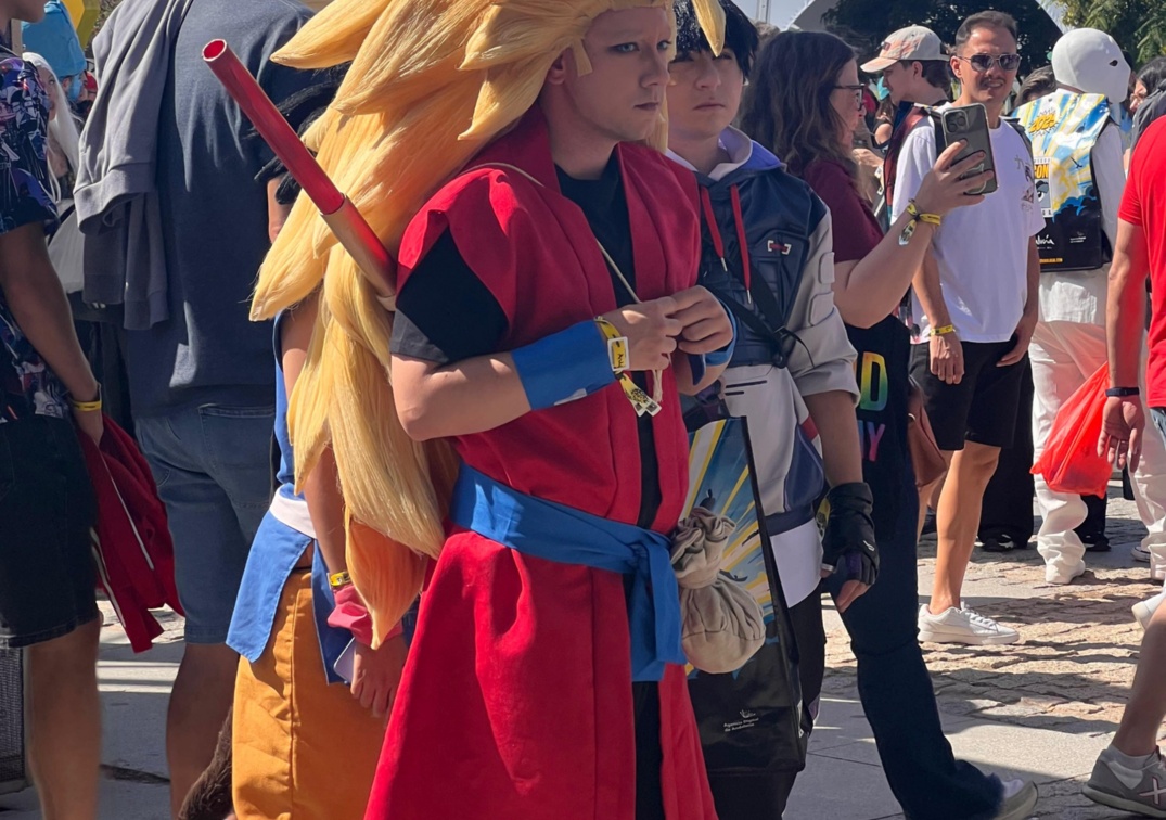 Foto de Cosplay de Son Goku SSJ3 | SDCC Málaga 2025