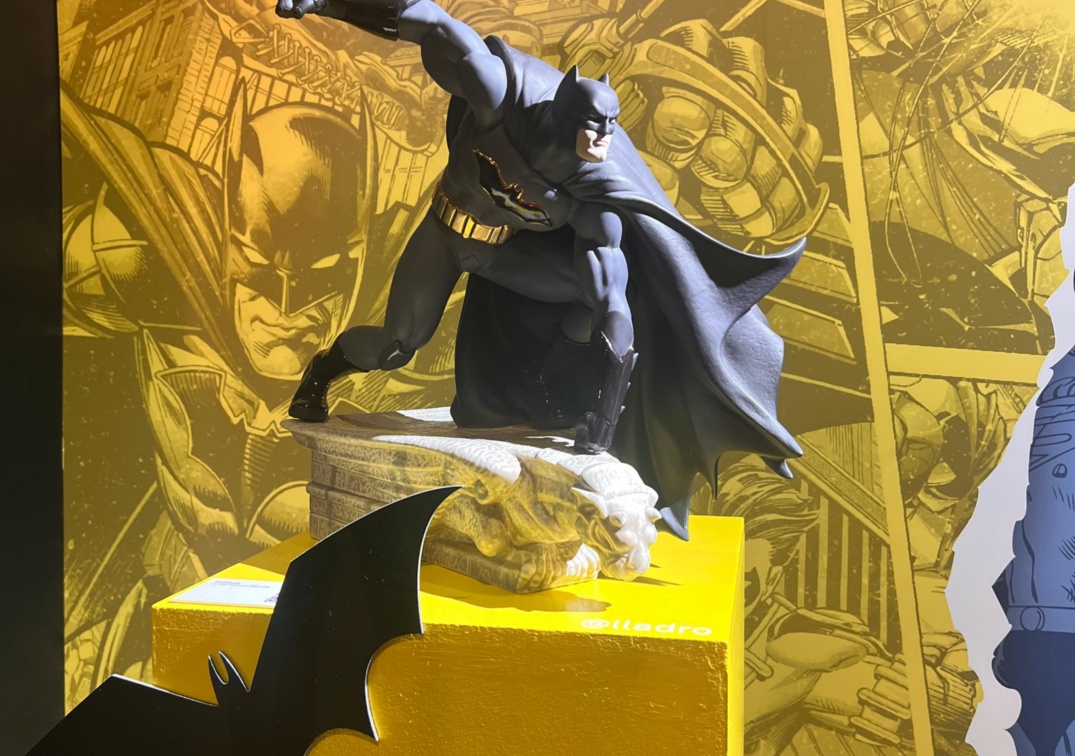 Foto de Estatua de Batman | SDCC Málaga 2025